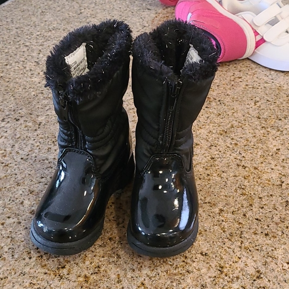 Sporto Other - Baby Girl boots. Size toddler 7